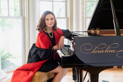 Christmas With Lorie Line