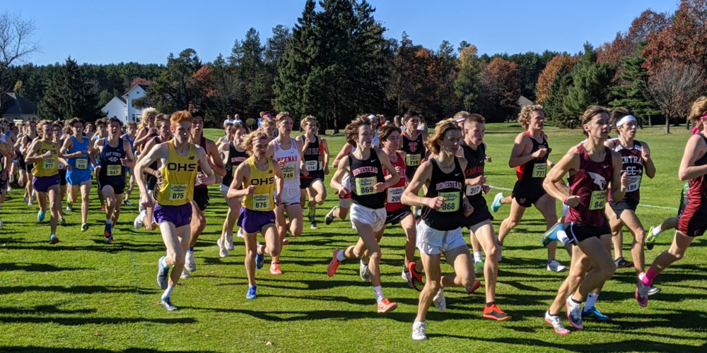 Cross Country runners in meet